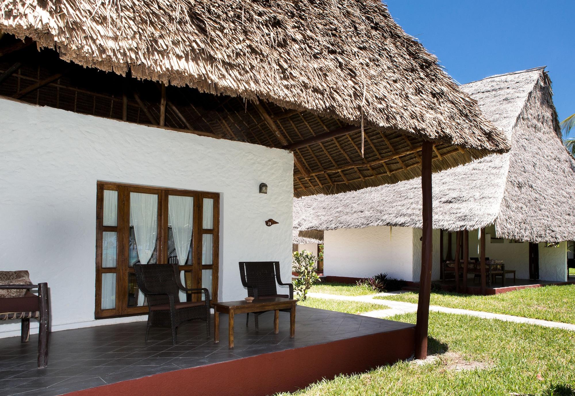 Hotel Karafuu Beach Resort Pingwe Eksteriør bilde