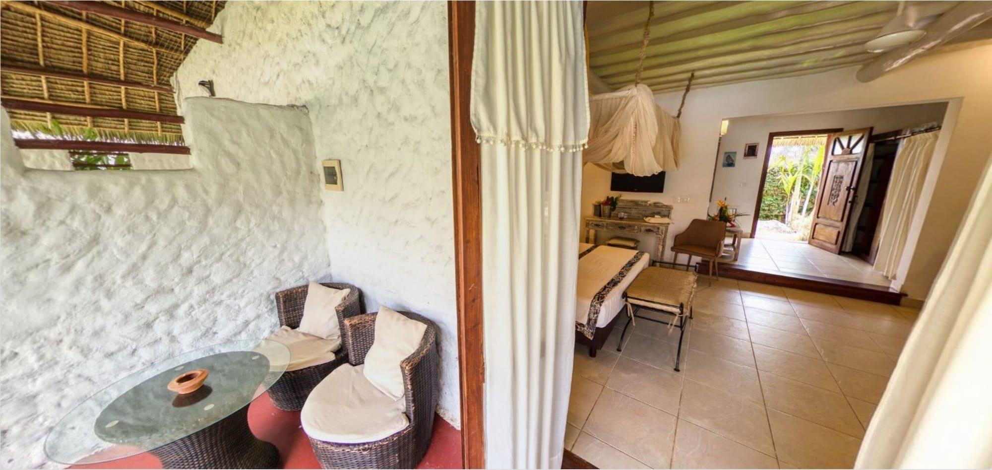 Hotel Karafuu Beach Resort Pingwe Eksteriør bilde