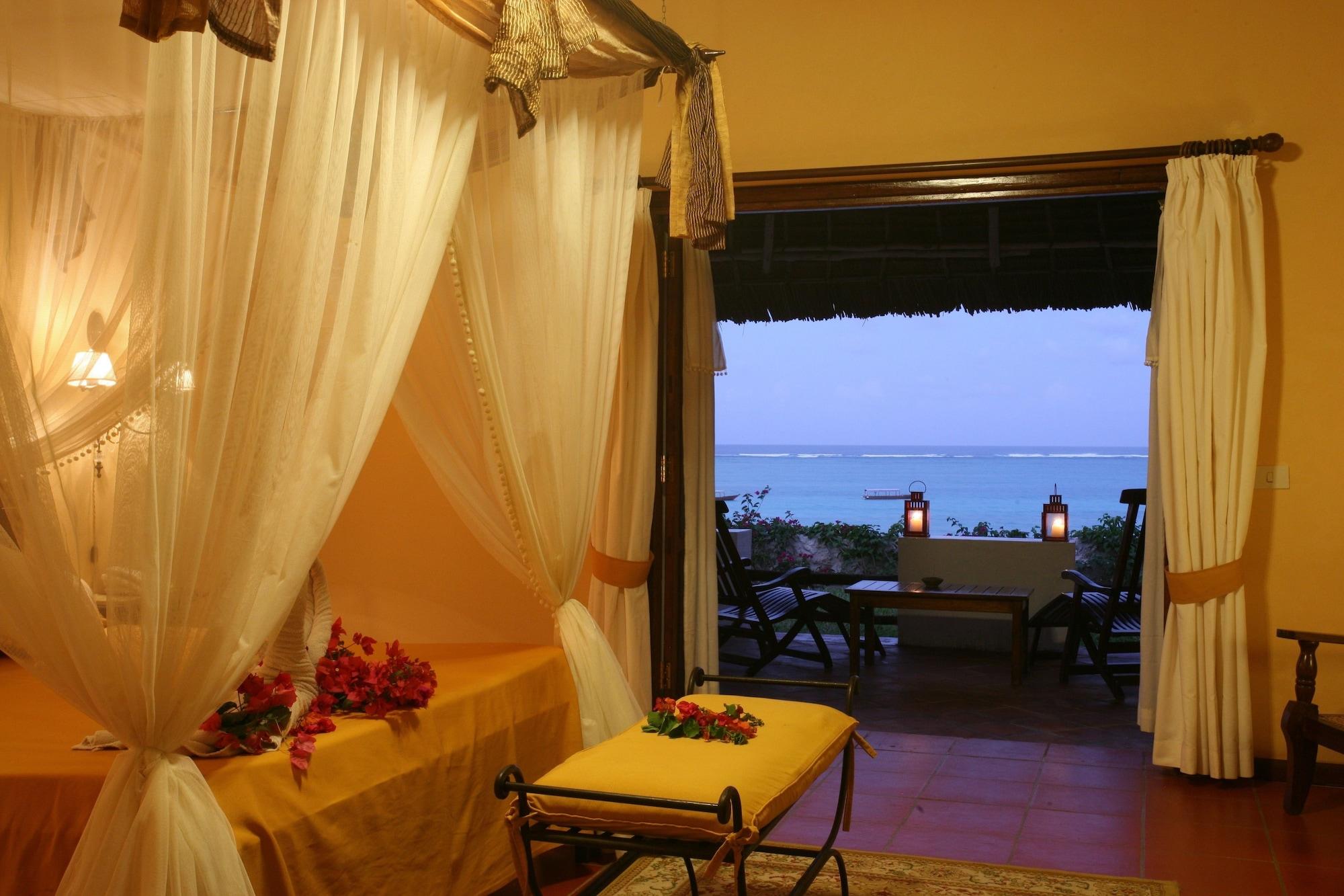 Hotel Karafuu Beach Resort Pingwe Eksteriør bilde