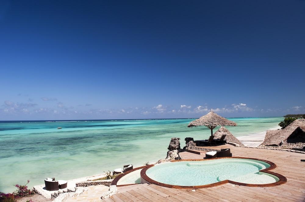 Hotel Karafuu Beach Resort Pingwe Eksteriør bilde